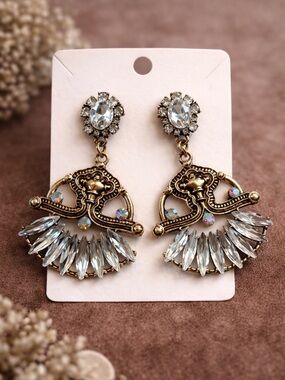 Crystal Drop Statement Earrings - Clear and Gold vintage style new